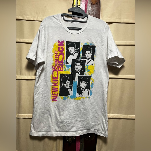 Vintage New Kids on the Block T-Shirt Retro 90’s Y2K - Picture 4 of 16